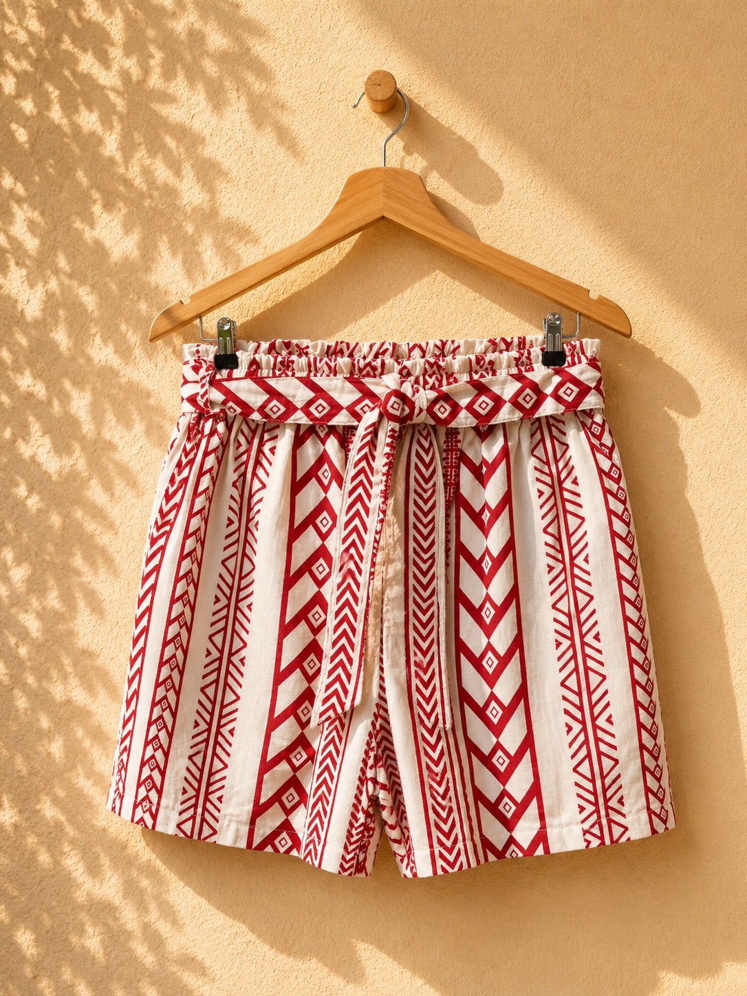 Szorty z wiązaniem VERO MODA aztec print