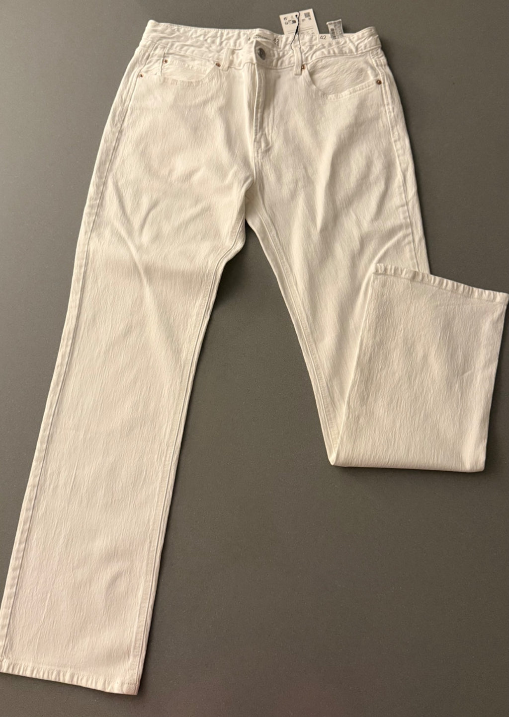 Jeansy straight D98 Stradivarius białe 42