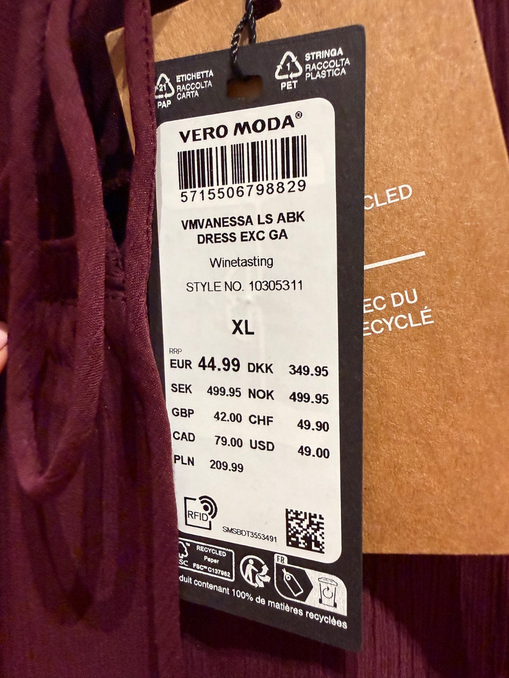 Sukienka midi VERO MODA bordowa z falbanami