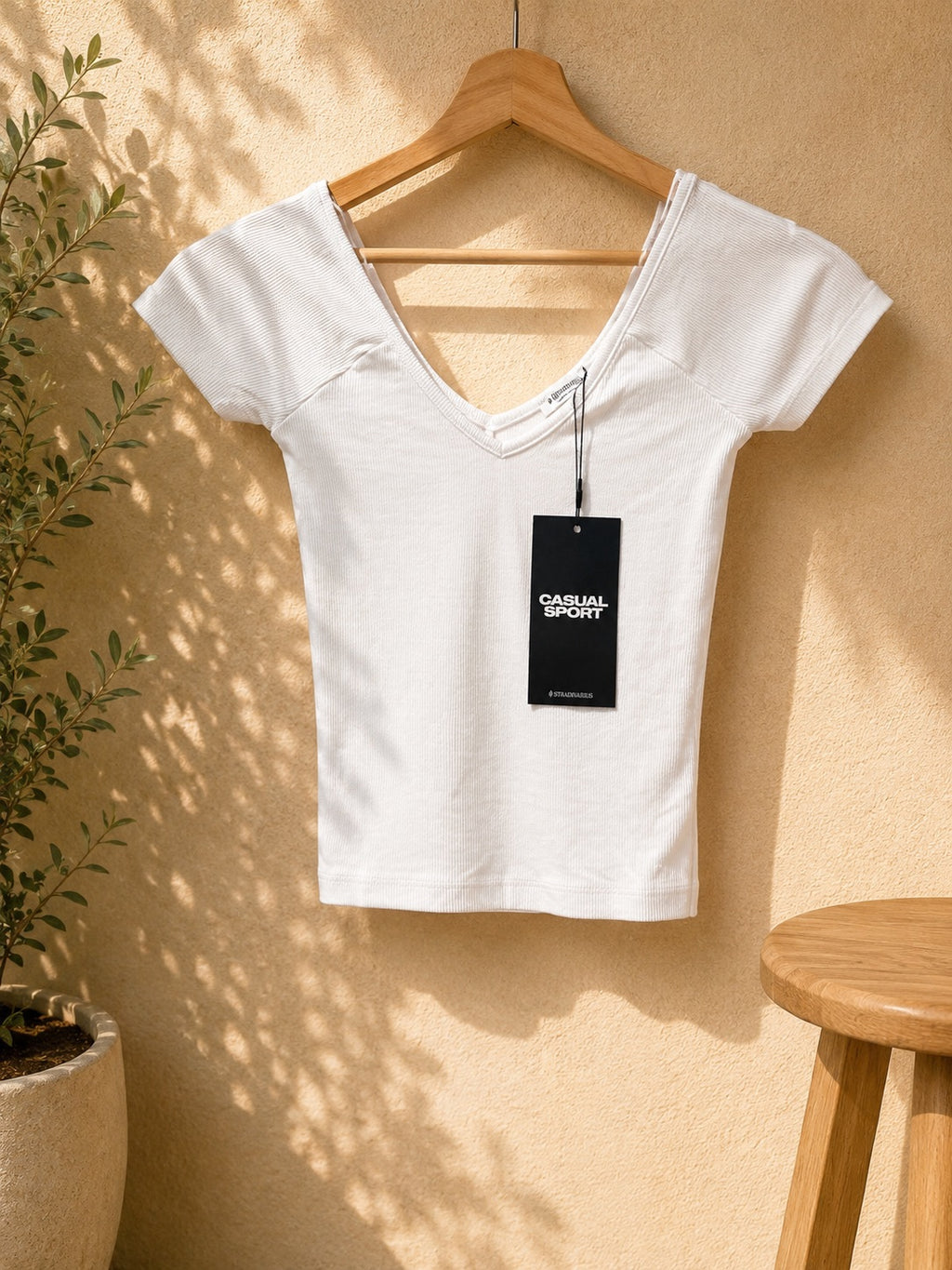 T-shirt prążkowany Stradivarius Casual Sport biały S