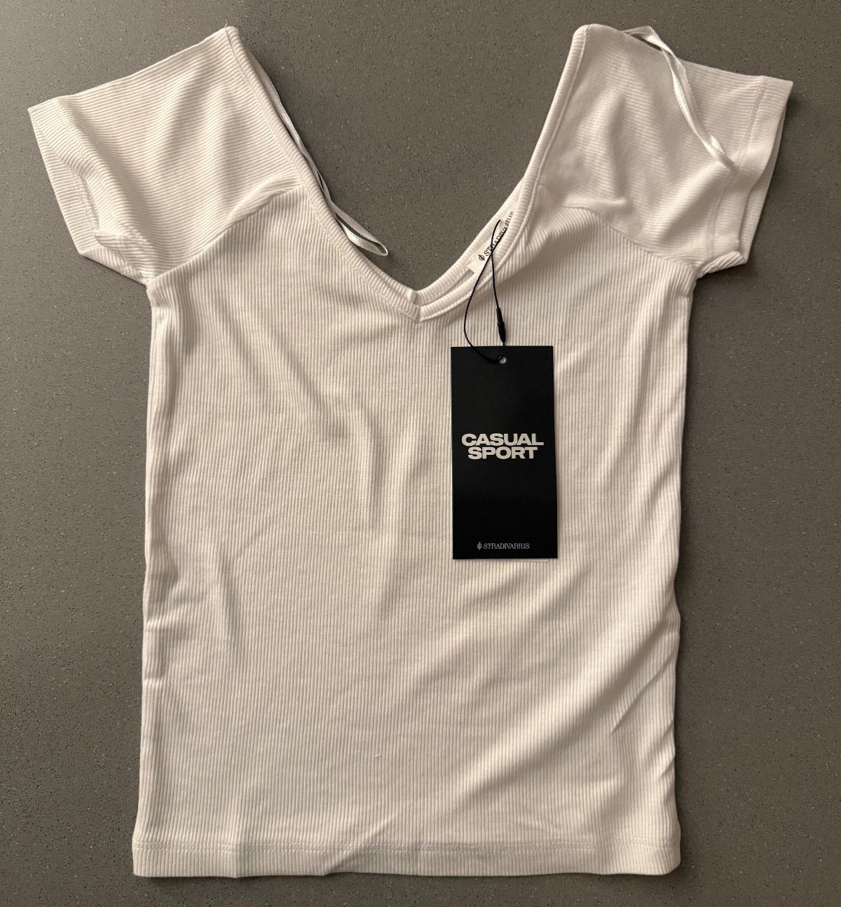 T-shirt prążkowany Stradivarius Casual Sport biały S